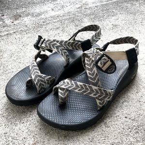 Chaco Z/Cloud 2 Sandal’s - Size 8 - Chevron